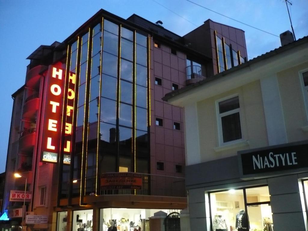 Citius Hotel Varna Ngoại thất bức ảnh