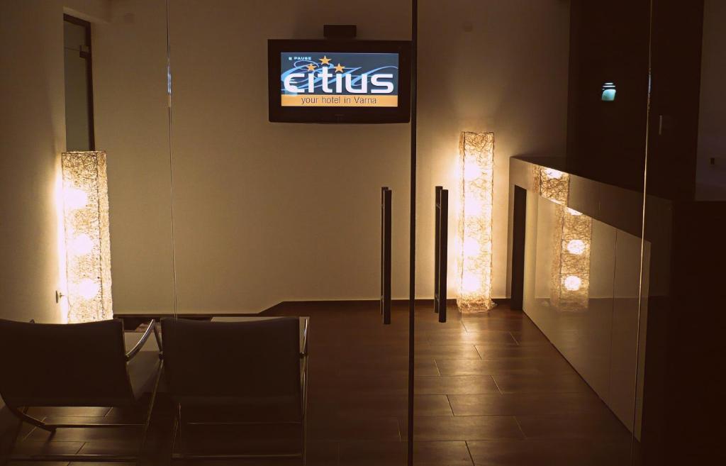 Citius Hotel Varna Ngoại thất bức ảnh